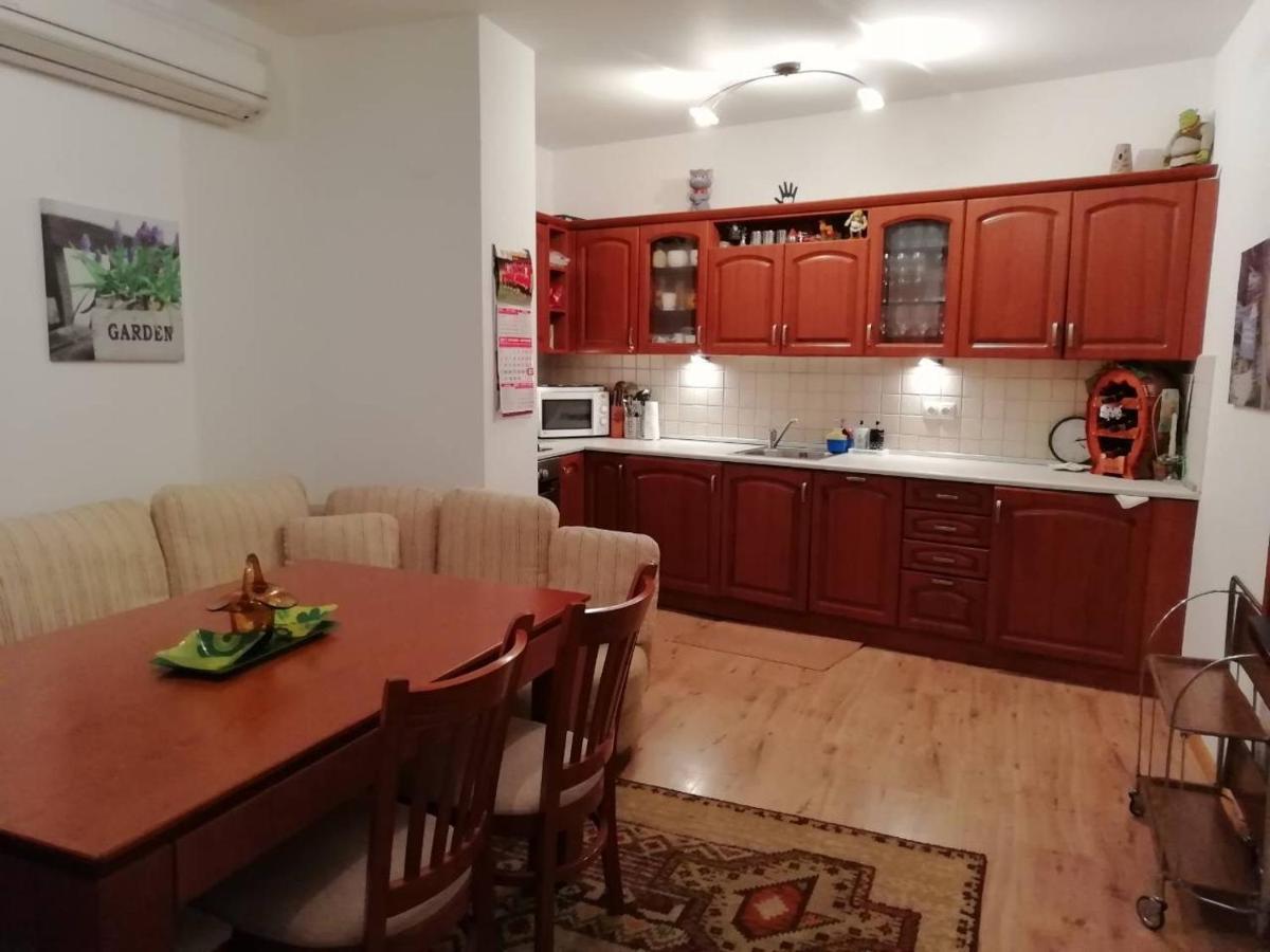 Къща В Центъра На Стрелча, Джакузи С Минерална Вода Ngoại thất bức ảnh